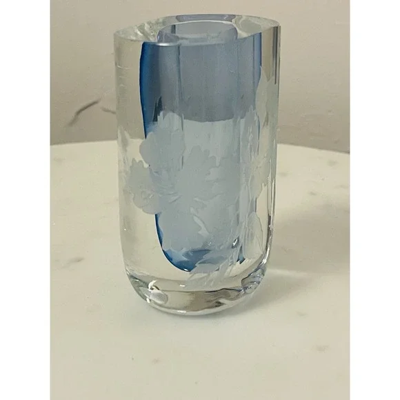Vintage Perry Coyle Etched Glass Ice‎ Blue Floral Vase Signed - Picture 8 of 13